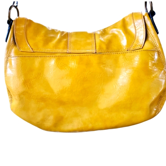 Vera Wang Crossbody Purse - Picture 14 of 15